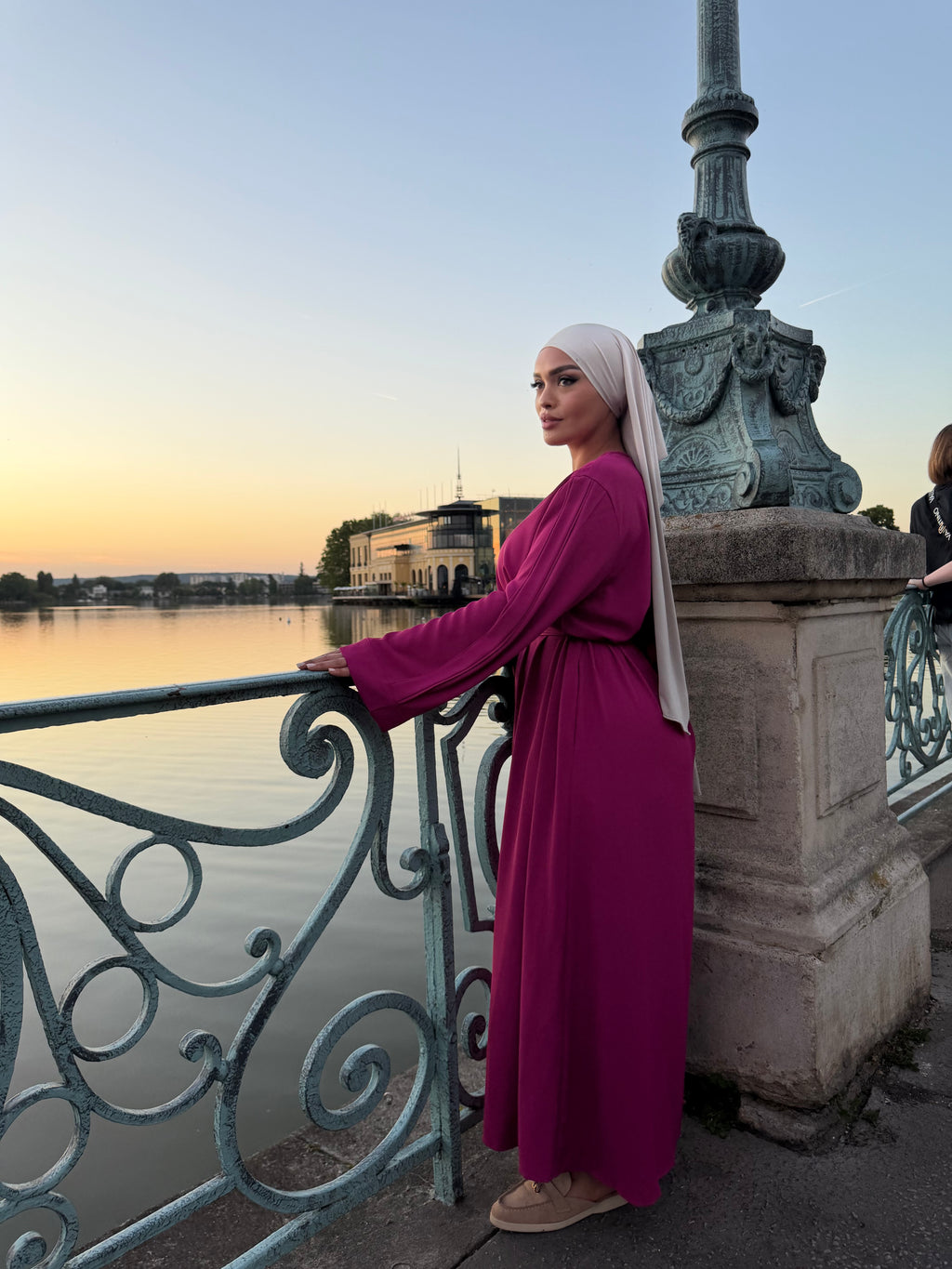 Abaya Cherry